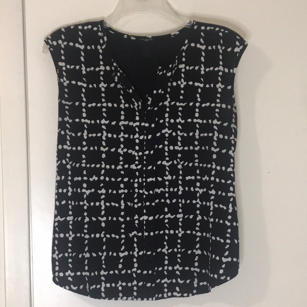Ann Taylor black and white summer blouse